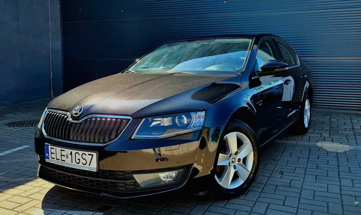 samochody osobowe Skoda Octavia cena 33000 przebieg: 283000, rok produkcji 2014 z Czarne